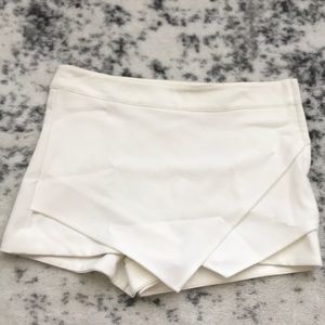 White skort
